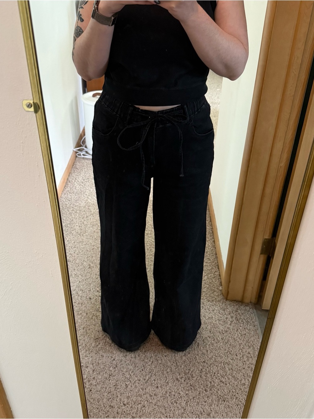 Wide Leg Drawstring Pants in Black